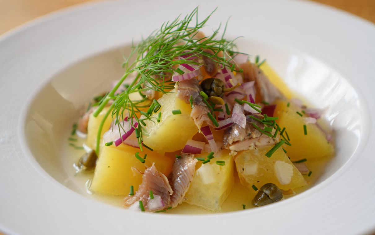 Salade de pommes de terre au hareng fumé façon nordique